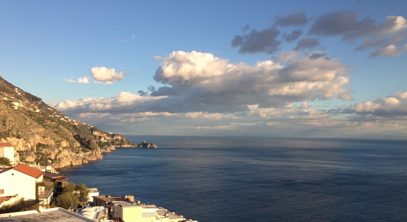 Imagen de los exteriores del Hotel Holiday, Praiano. Foto 9