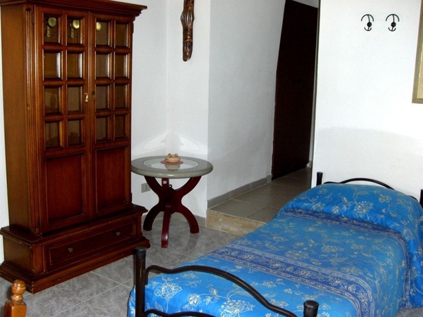 Imagen de la habitación del Hotel Holiday Residence. Foto 2