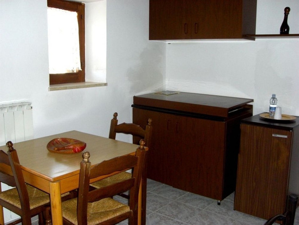 Imagen de la habitación del Hotel Holiday Residence. Foto 10