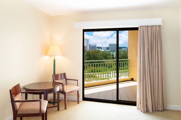 Imagen de la habitación del Hotel Holiday Resort and Spa Guam. Foto 8