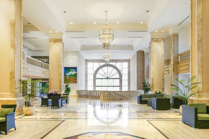 Imagen de los interiores del Hotel Holiday Resort and Spa Guam. Foto 18