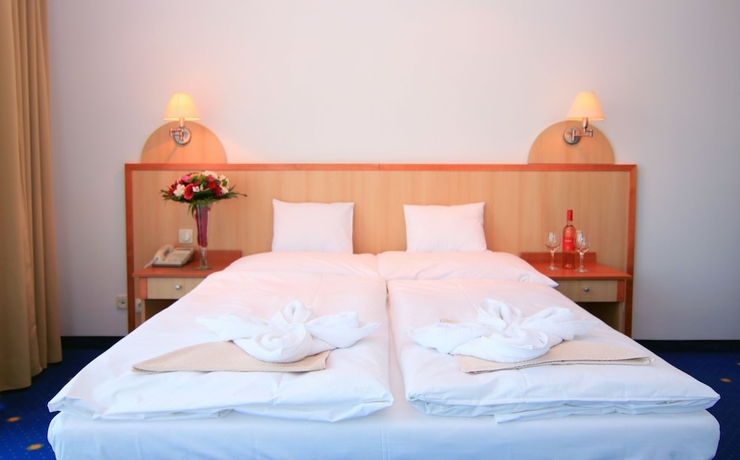 Imagen de la habitación del Hotel Holiday Resorts. Foto 8