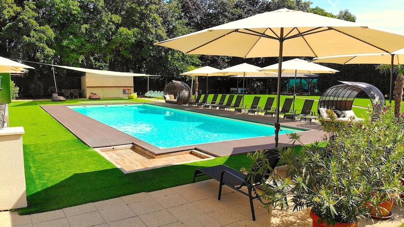 Imagen general del Hotel Holiday Resorts. Foto 1