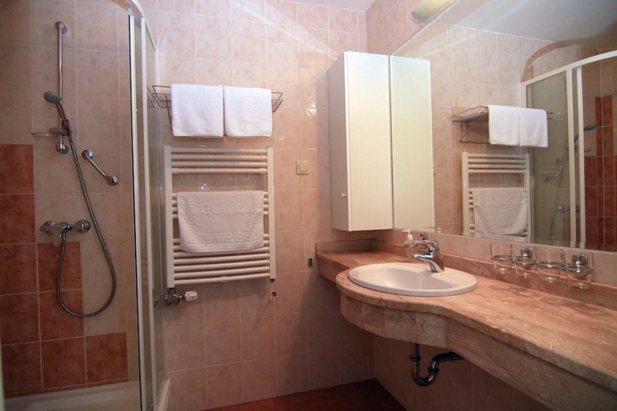 Imagen de la habitación del Hotel Holiday Resorts. Foto 19
