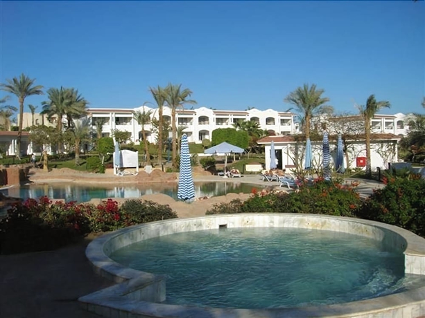 Imagen general del Hotel Holiday Service College and Diving. Foto 1