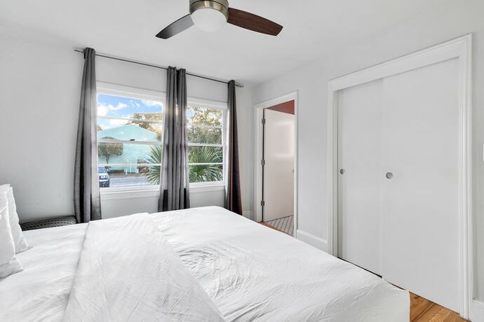 Imagen general del Hotel Holiday Shores. Foto 2