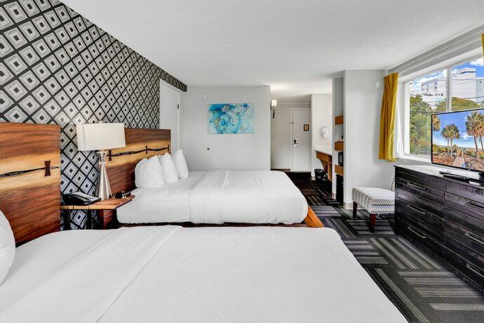 Imagen general del Hotel Holiday Shores. Foto 5