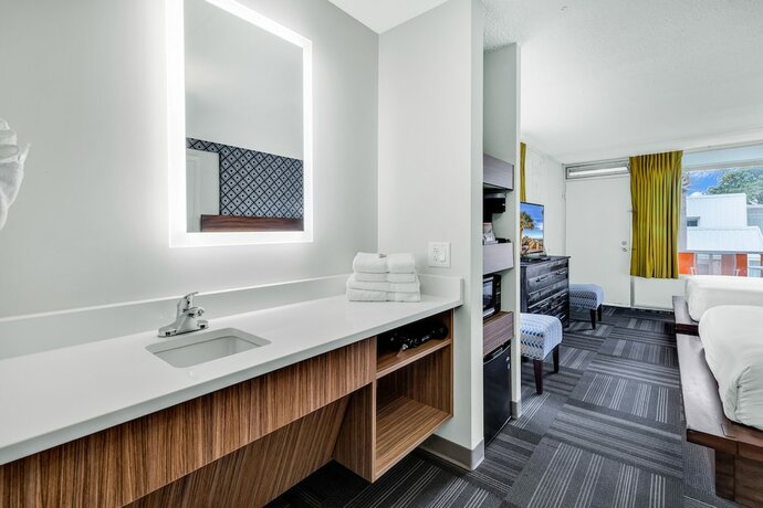 Imagen de la habitación del Hotel Holiday Shores. Foto 15