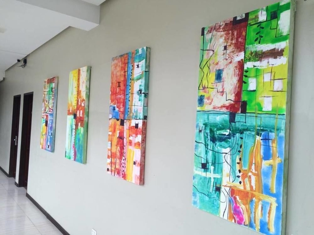 Imagen de los interiores del Hotel Holiday Suites Puerto Princesa. Foto 9