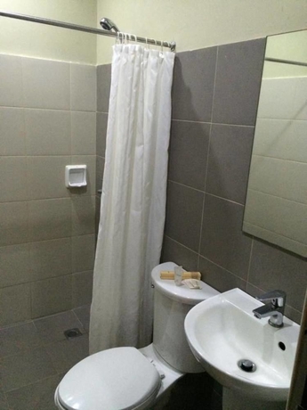 Imagen de la habitación del Hotel Holiday Suites Puerto Princesa. Foto 3
