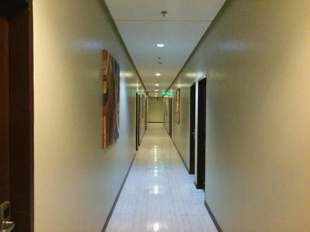 Imagen de los interiores del Hotel Holiday Suites Puerto Princesa. Foto 11