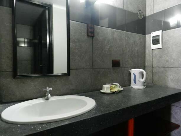 Imagen general del Hotel Holiday Suites, Tacna. Foto 2