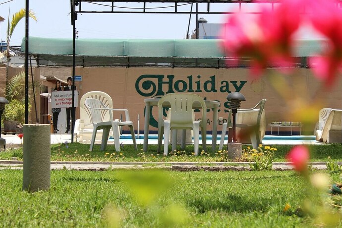 Imagen de los exteriores del Hotel Holiday Suites, Tacna. Foto 25