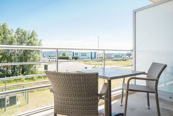 Imagen de la habitación del Hotel Holiday Suites Zeebrugge. Foto 11