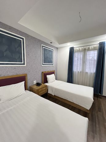Imagen de la habitación del Hotel Holiday Suites & Spa. Foto 4