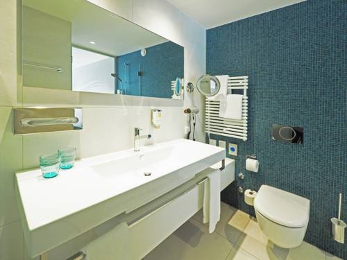 Imagen de la habitación del Hotel Holiday, Thun. Foto 15