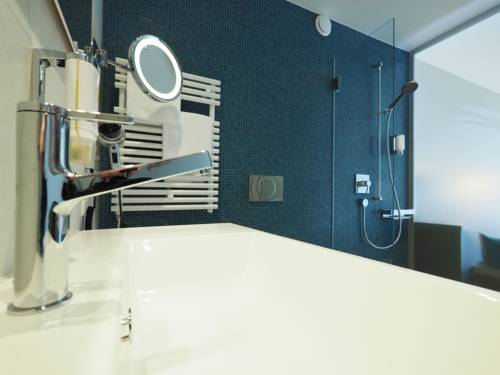 Imagen de la habitación del Hotel Holiday, Thun. Foto 16