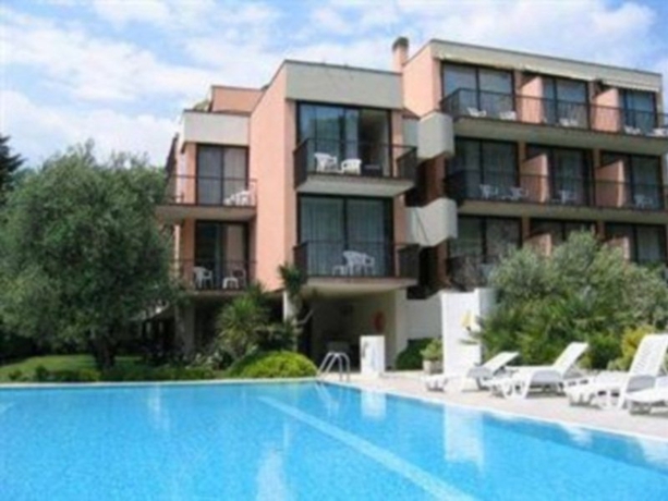 Imagen general del Hotel Holiday, Torbole Sul Garda. Foto 6