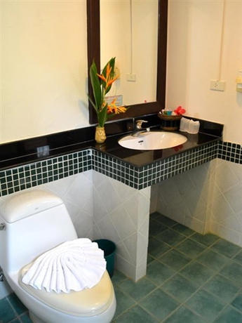 Imagen general del Hotel Holiday Villa, Klong Dao Beach. Foto 13