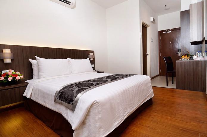 Imagen de la habitación del Hotel Holiday Villa & Suites. Foto 3