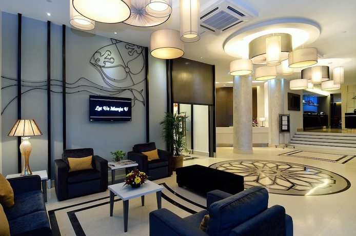 Imagen de los interiores del Hotel Holiday Villa & Suites. Foto 18