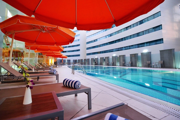 Imagen de la piscina del Hotel Holiday Villa and Residence City Centre Doha. Foto 16
