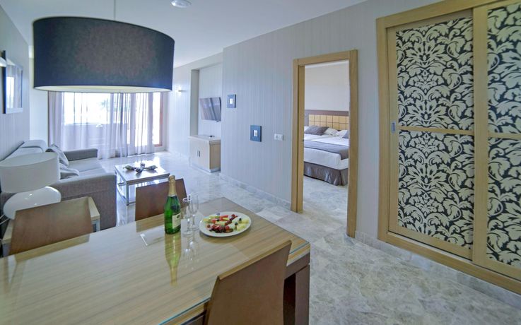 Imagen de la habitación del Hotel Holiday World Polynesia Affiliated by Meli&aacute;. Foto 5