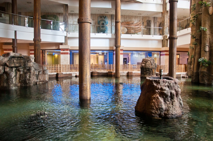 Imagen de los interiores del Hotel Holiday World Polynesia. Foto 11