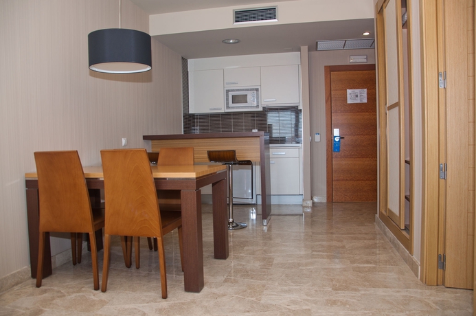 Imagen de la habitación del Hotel Holiday World Polynesia. Foto 6