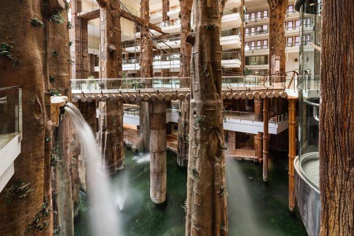Imagen de los interiores del Hotel Holiday World Resort Affiliated by Meli&aacute;. Foto 16