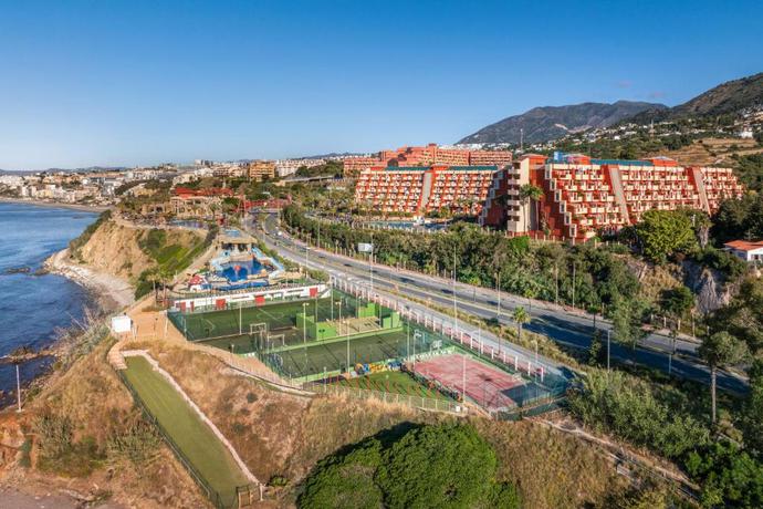 Imagen de los exteriores del Hotel Holiday World Resort Affiliated by Meli&aacute;. Foto 15