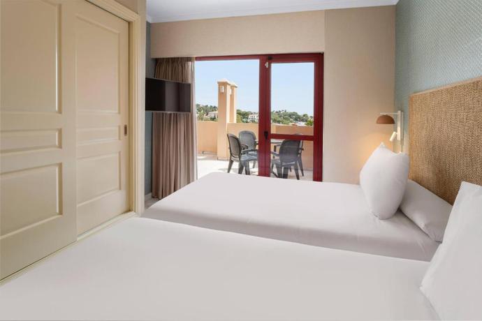 Imagen de la habitación del Hotel Holiday World Resort Affiliated by Meli&aacute;. Foto 10