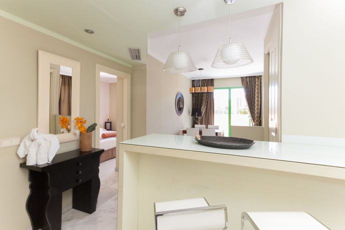 Imagen de la habitación del Hotel Holiday World Riwo Affiliated By Melia. Foto 3