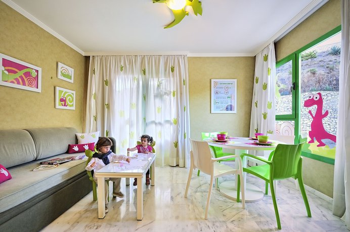 Imagen de la habitación del Hotel Holiday World Riwo Affiliated By Melia. Foto 5