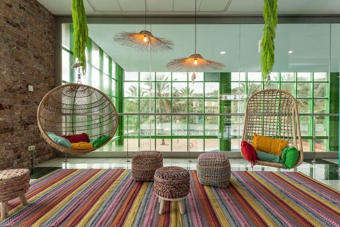 Imagen de los interiores del Hotel Holiday World Riwo Affiliated By Melia. Foto 10