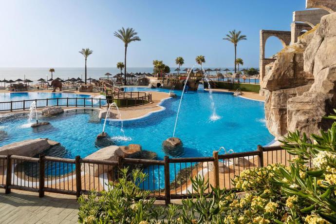 Imagen de la piscina del Hotel Holiday World Riwo Affiliated By Melia. Foto 25