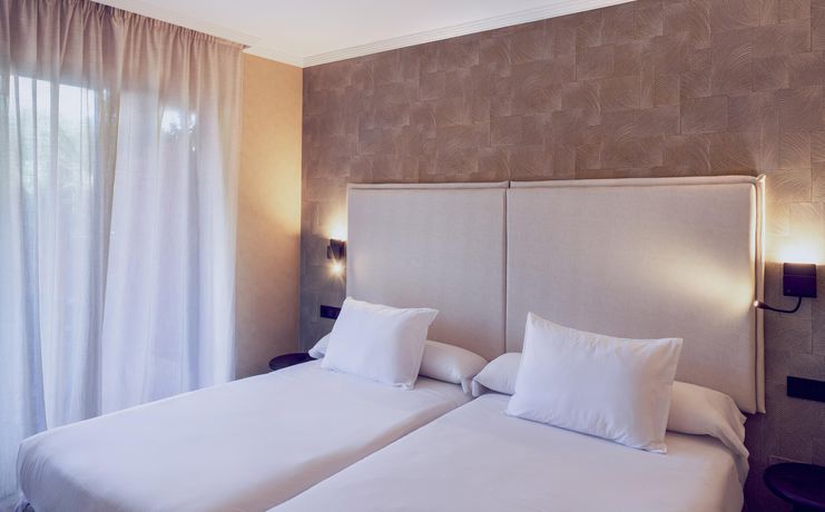 Imagen de la habitación del Hotel Holiday World Riwo Affiliated By Melia. Foto 8