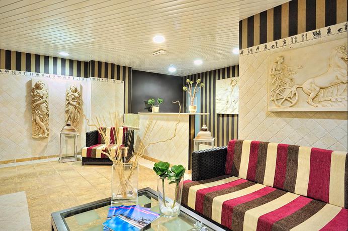 Imagen general del Hotel Holiday World Village. Foto 3