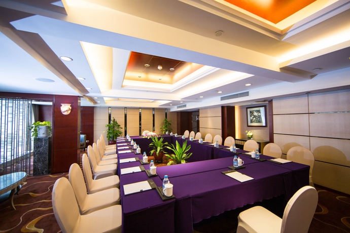 Imagen de los interiores del Hotel Holiday Wuyang Hangzhou. Foto 16