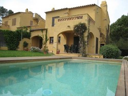 Imagen general del Hotel Holiday home Andorra Nova Torroella de Montgrí. Foto 9