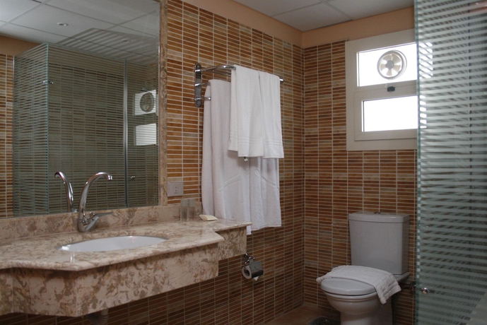 Imagen de la habitación del Hotel Holidays Express. Foto 6