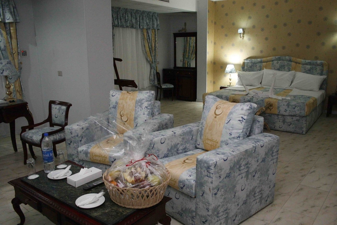 Imagen de los interiores del Hotel Holidays Express. Foto 15