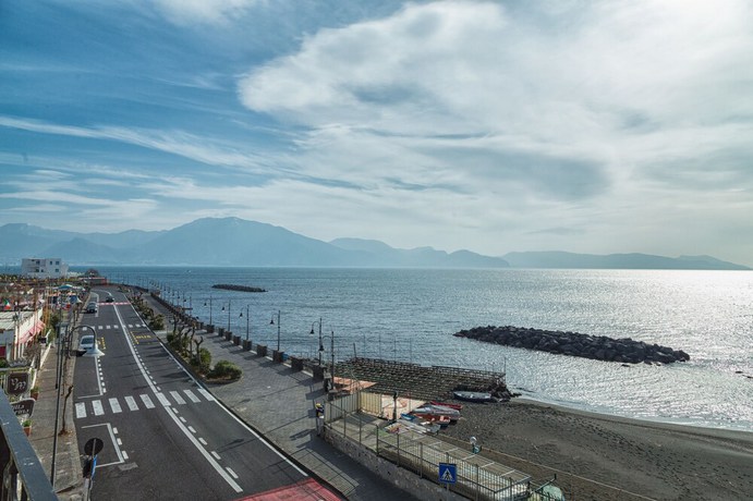 Imagen de la habitación del Hotel Holidays, Torre del Greco. Foto 14
