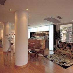 Imagen general del Hotel Hol.inn Crown Plaza. Foto 2