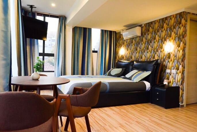 Imagen de la habitación del Hotel Holitel. Foto 17