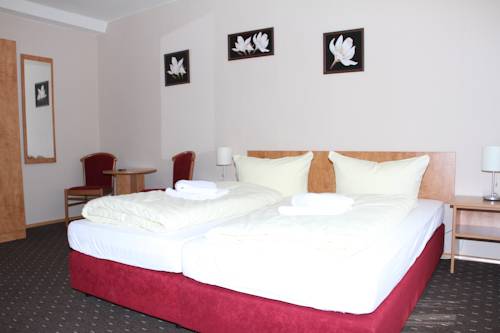 Imagen de la habitación del Hotel Holl. Foto 14