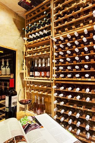 Imagen del bar/restaurante del Hotel Holland House Beach. Foto 3