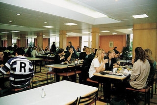 Imagen del bar/restaurante del Hotel Holland House - Serviced University Accom. Foto 2