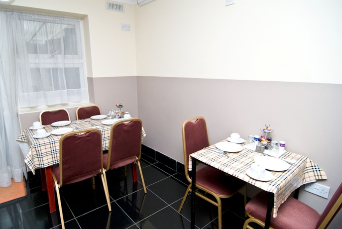 Imagen del bar/restaurante del Hotel Holland Park. Foto 3