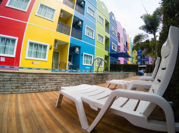 Imagen de los exteriores del Hotel Holland Resort Phuket. Foto 16